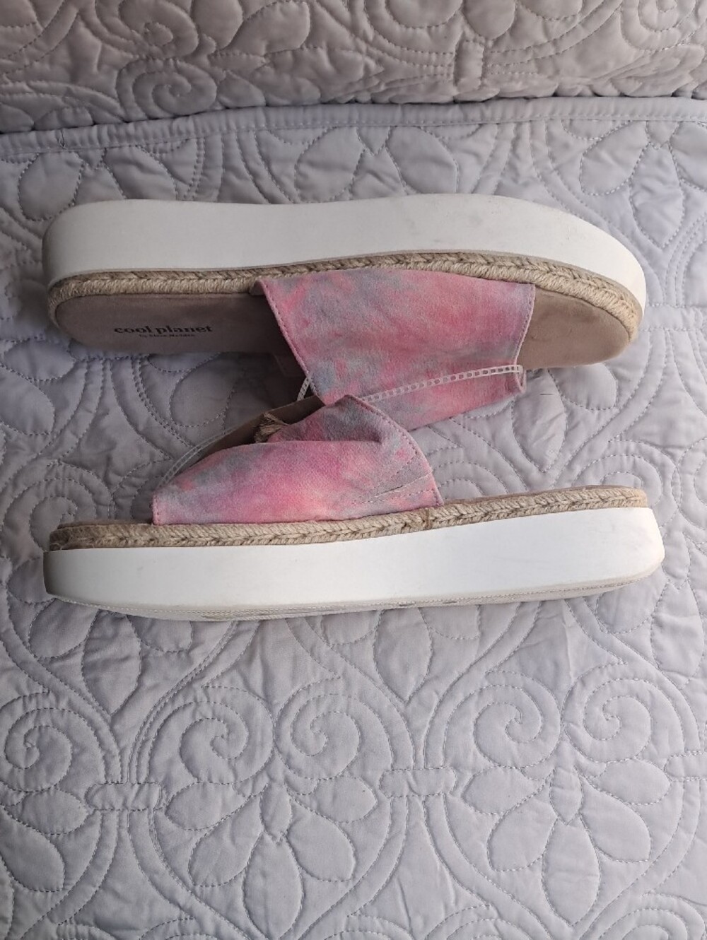 Steve Madden Cool Planet Pink Tie-Dye Slide Sandals - Picture 3 of 5